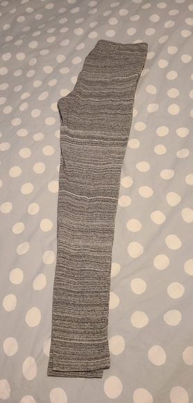 5 for 25$ Talula aritzia leggings - Picture 3 of 3